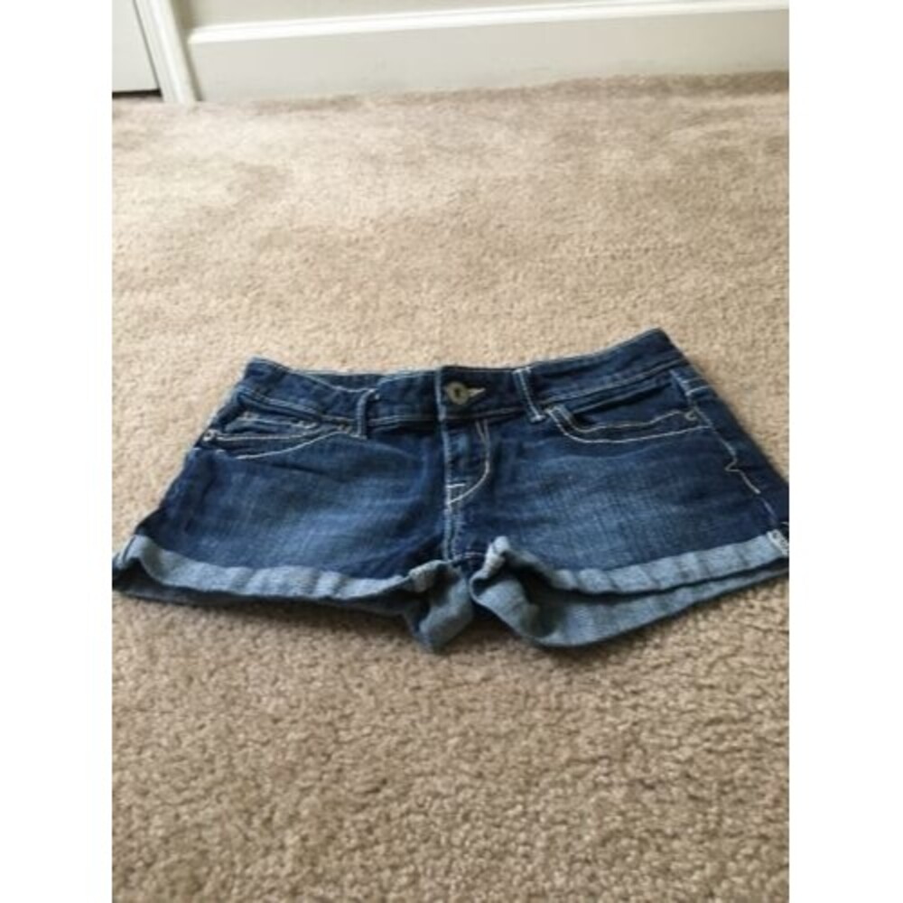 Aeropostale Women's Blue Denim Jean Shorts Zip Pockets Size 3/4